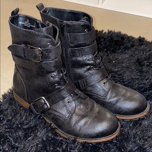 Crown Vintage Combat Boots